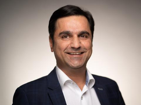 Senior Sales & Wallet Use Case Expert - AUTHADA