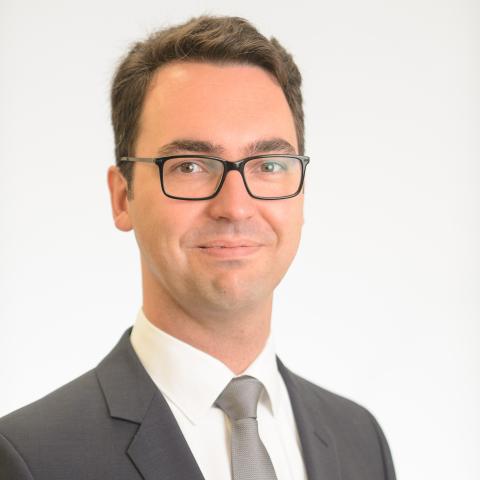 Oliver Rakau_Oxford Economics